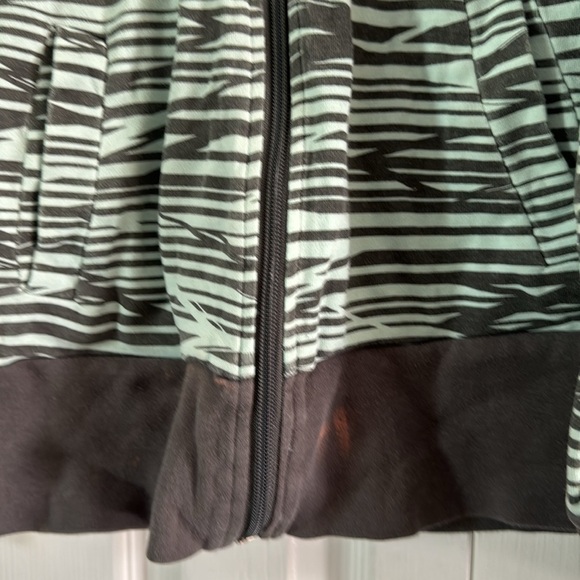 Bench Define Jacket Size M❤️❤️ - Picture 2 of 4